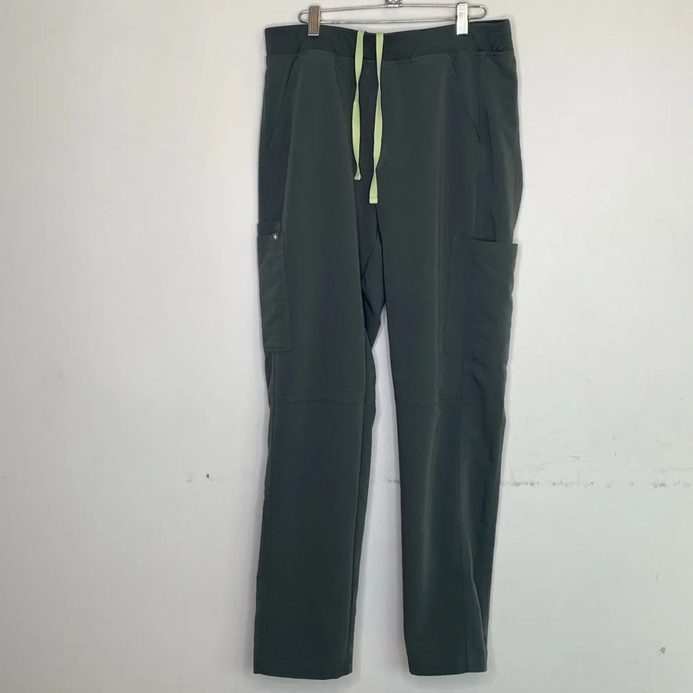 Figs Grey Axim Technical Collection Cargo Scrub Pants: Size Large